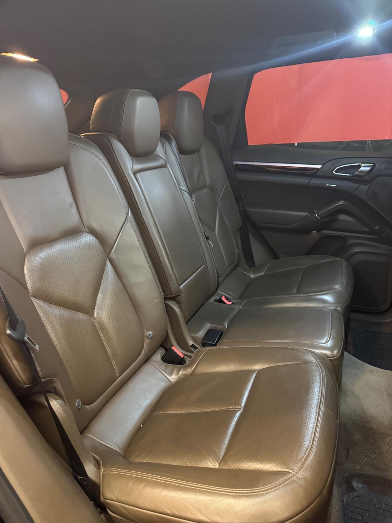 Porsche Cayenne 3.0 Diesel S 249CV Platinum Edition