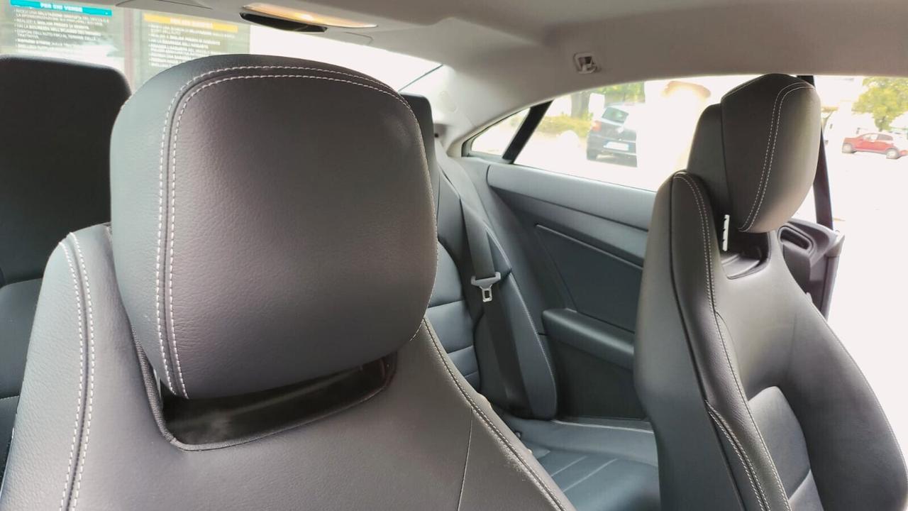 IMPECCABILE-PERFETTA-Mercedes-benz E 250 CDI Coupé BlueEFFICIENCY Avantgarde