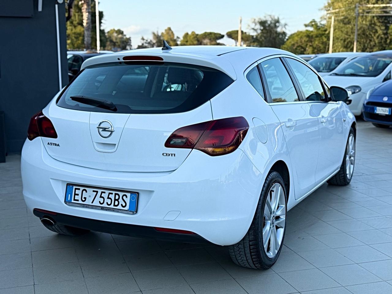Opel Astra 2.0 CDTI 165CV 5 porte Cosmo S