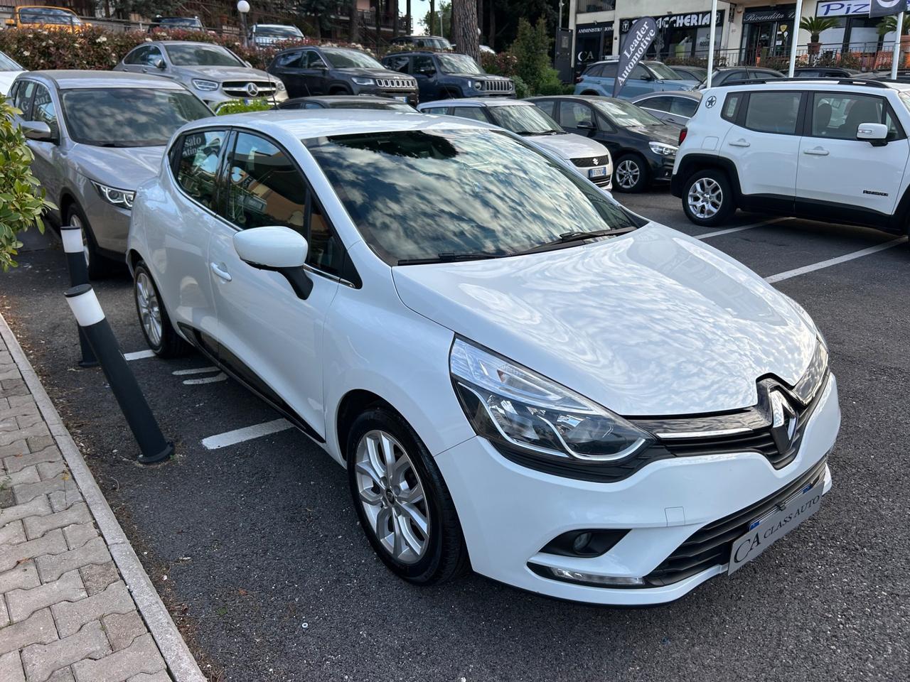 Renault Clio 1.2 75CV 5 porte Zen