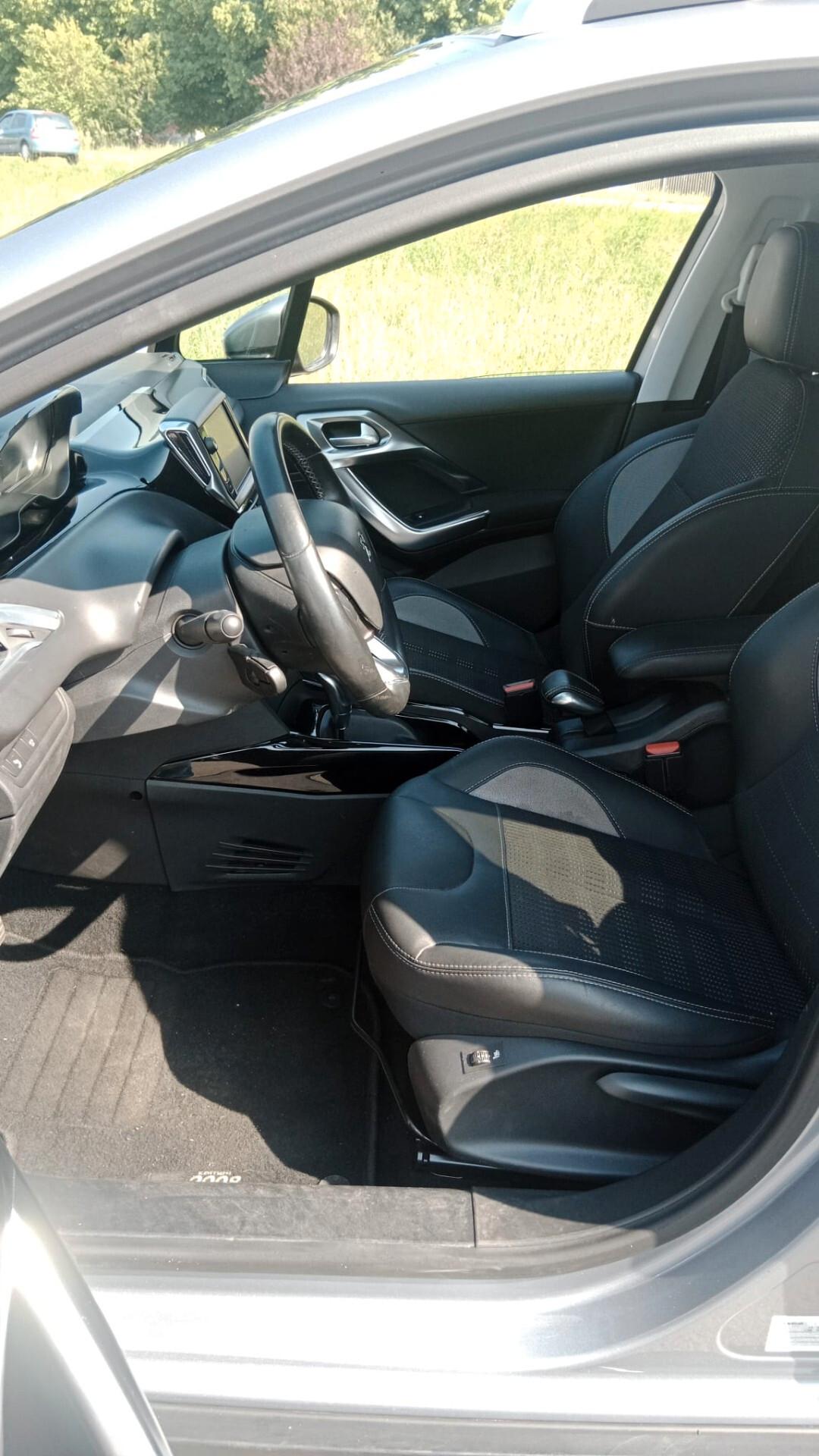 Peugeot 2008 PureTech Turbo 110 EAT6 S&S Allure