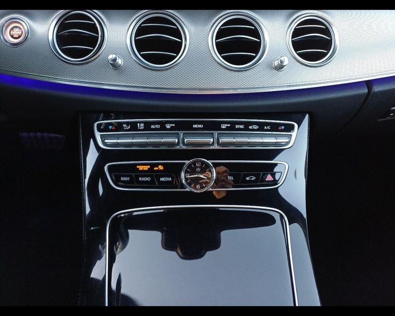 Mercedes-Benz Classe E E 220d 4Matic Premium