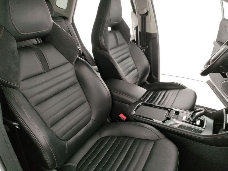 MG EHS Plug-in Hybrid Exclusive