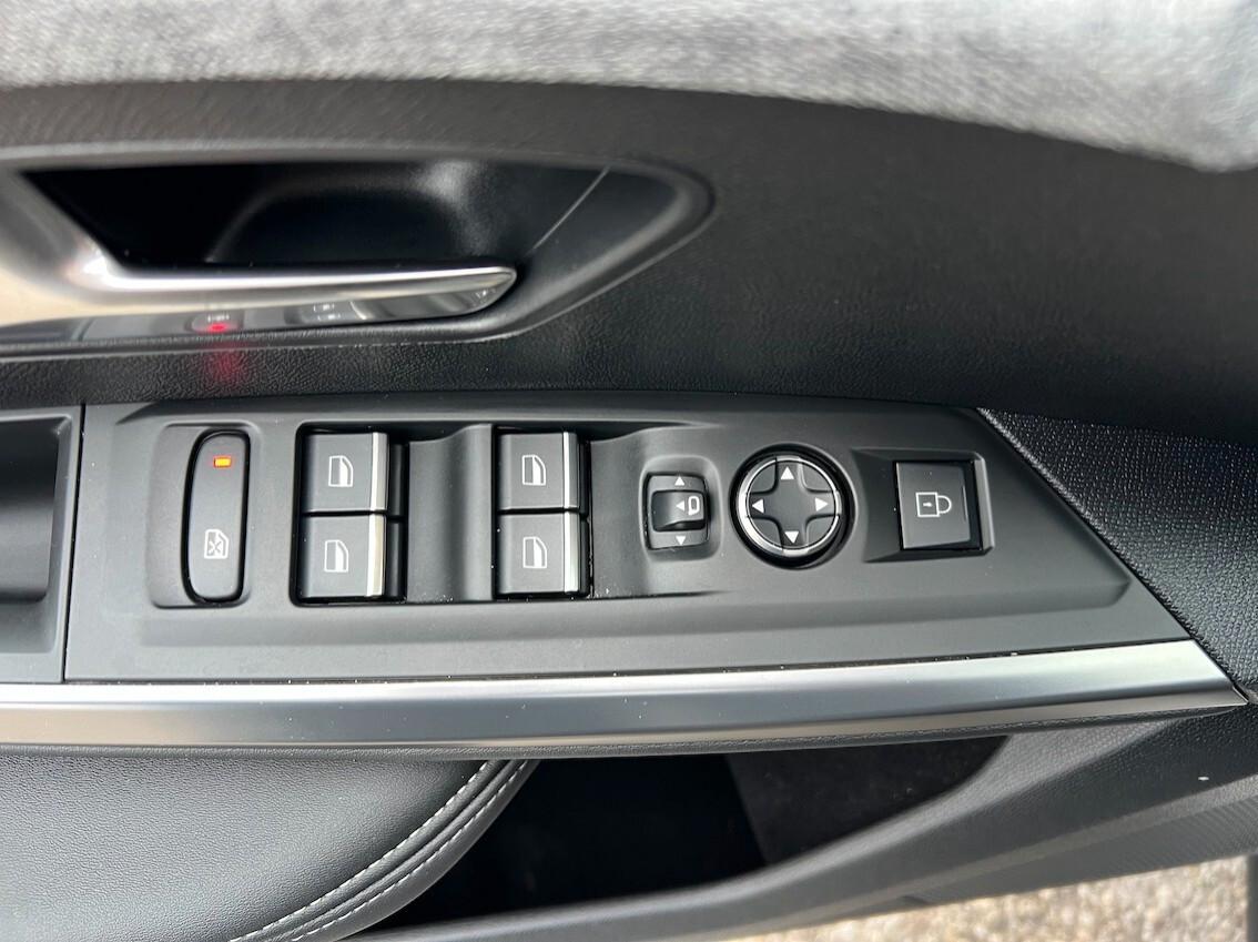 Peugeot 5008 1.2 hybrid GT 145cv 7 pti - FULL OPTIONAL