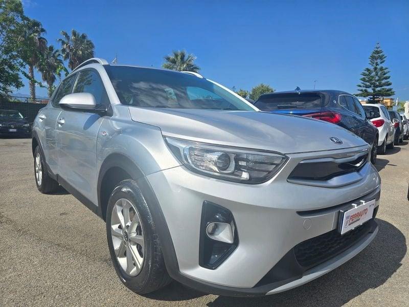 KIA Stonic 1.4MPI 100CV STYLE +