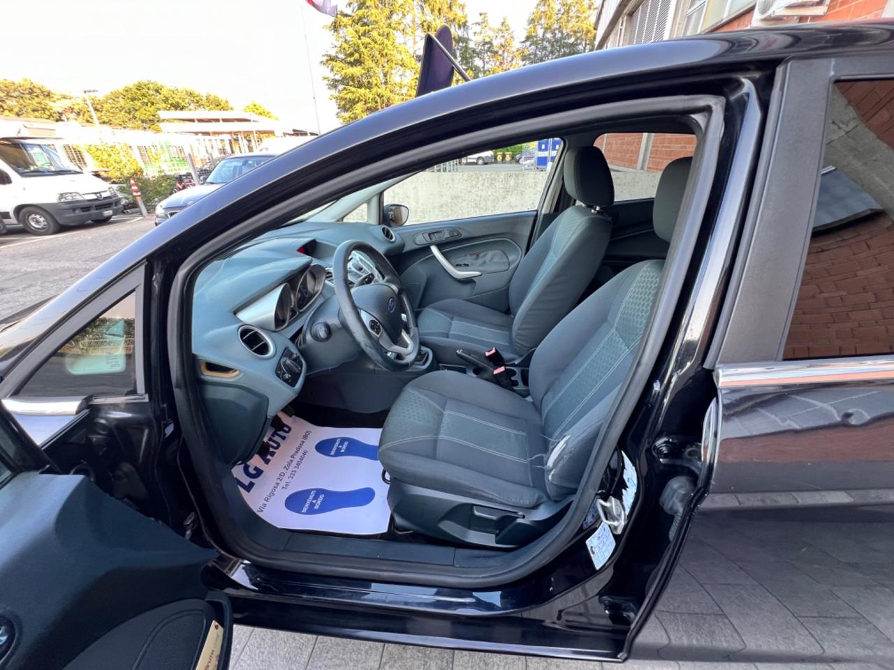 Ford Fiesta 1.4 TDCi 68CV 5 porte Titanium