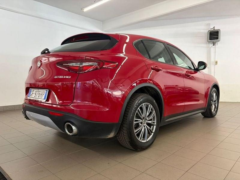 Alfa Romeo Stelvio 2.2 Turbo Diesel 160CV Business AT8 RWD