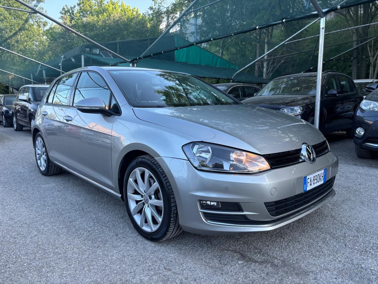 Volkswagen Golf 1.4 TSI 125CV 5p. Highline OK NEOPATENTATI
