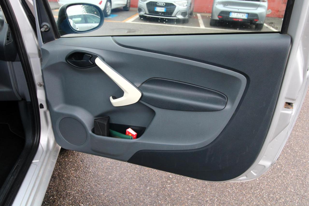 Ford Ka/Ka+ 1.2 8V 69CV INDIVIDUAL BLACK & WHITE