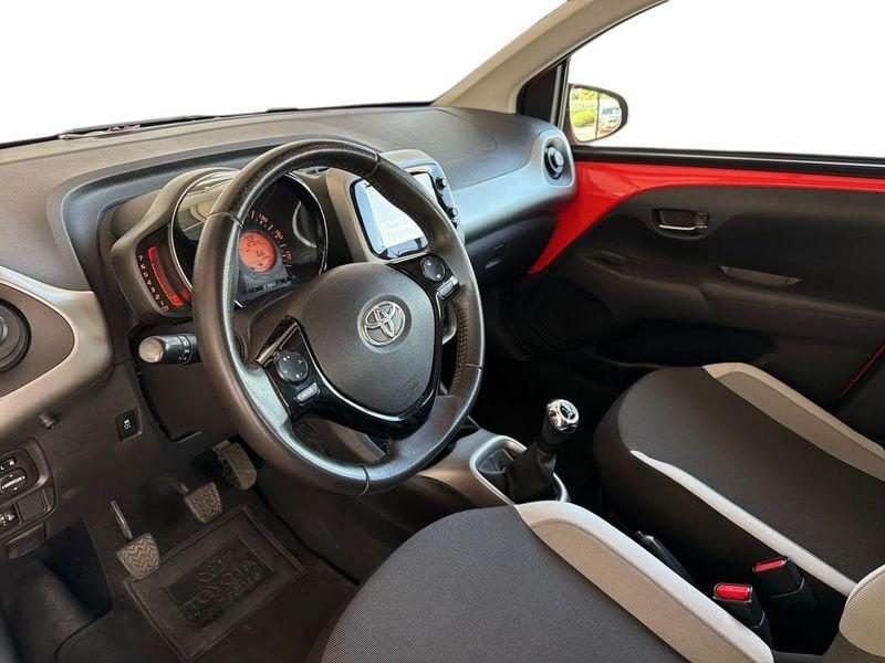 Toyota Aygo Aygo 5p 1.0 x-play my15