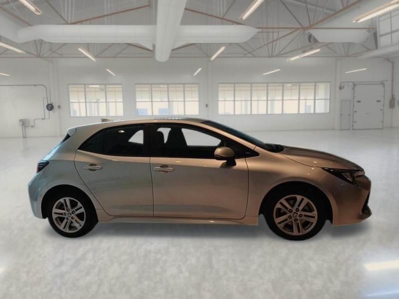Toyota Corolla 1.8h Business cvt