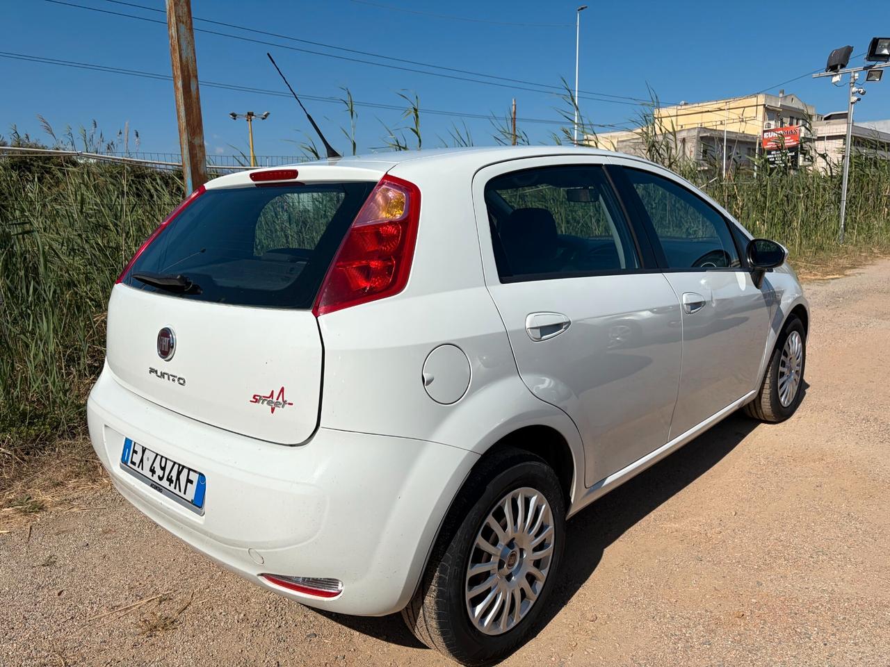 FIAT PUNTO 1.2 69CV 108.000 KM ANNO 2015