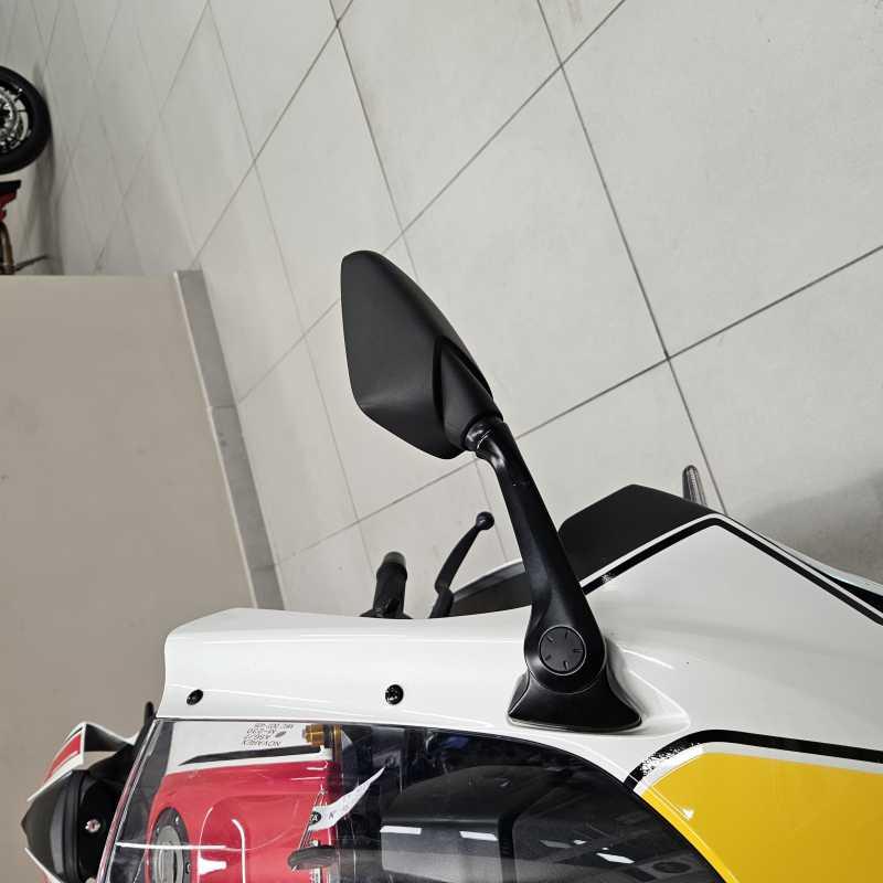 Yamaha YZF R7 World GP 60th Anniversary - 2023