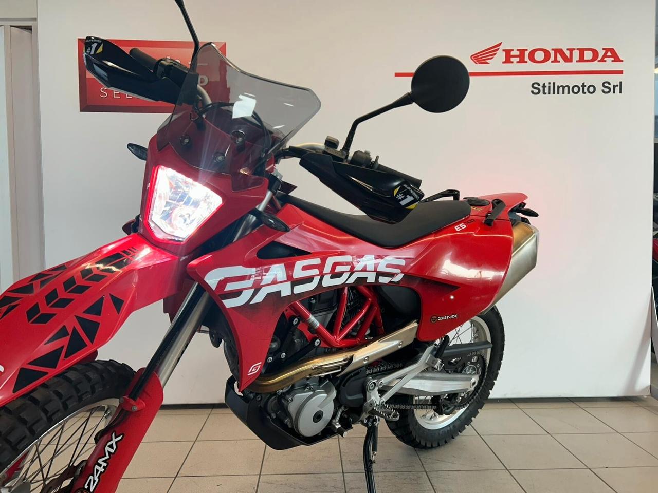 Gas ES 700