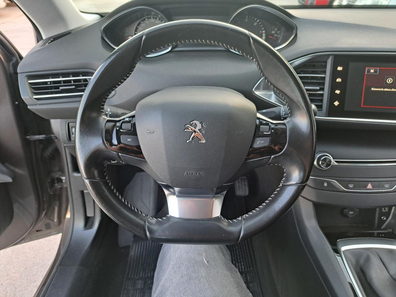 Peugeot 308 BlueHDi 120 S&S Allure - 2015