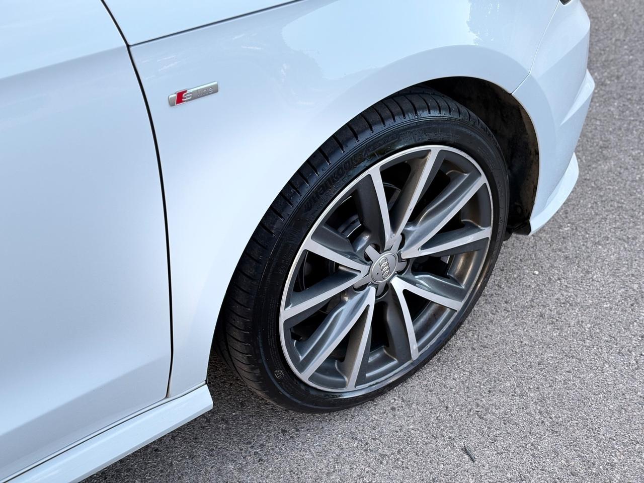 Audi A1 1.4 TDI 90 CV PERLATA S-LINE FULL/LED