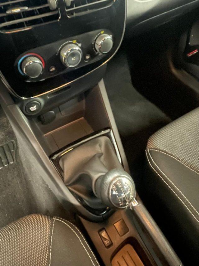 RENAULT Clio 1.2 75CV 5 porte Live