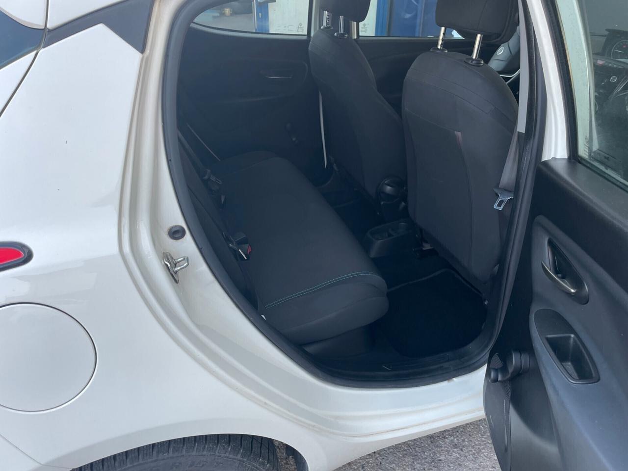 Lancia Ypsilon 1.2 69 CV 5 porte GPL Ecochic Elefantino