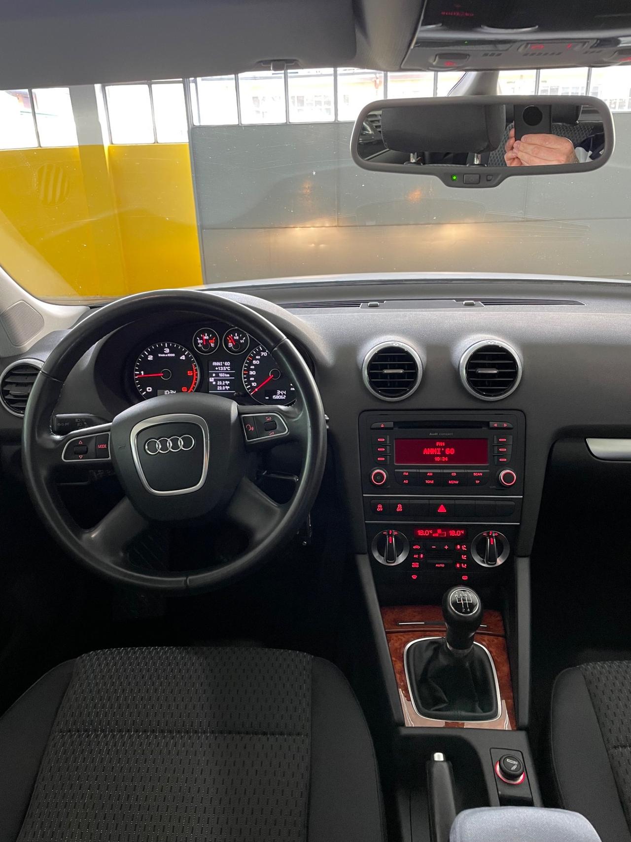 Audi A3 SPB 1.6 TDI 105 CV TAGLIANDI CERTIFICATI