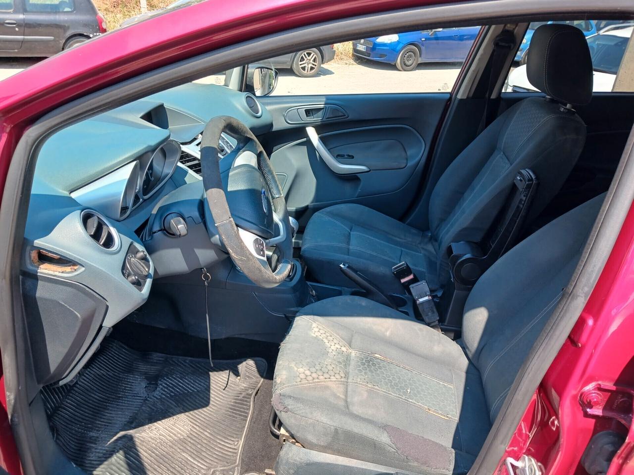 Ford Fiesta 1.4 TDCi 5p. Titanium