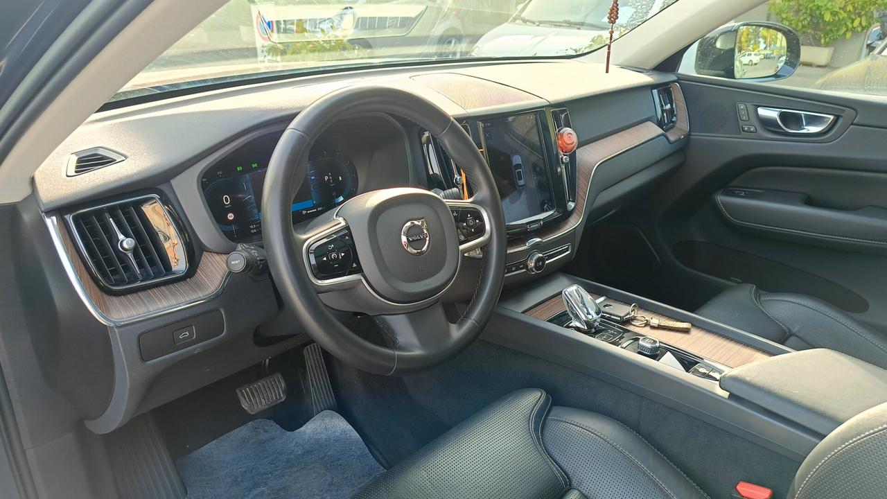 Volvo XC 60 XC60 B4 (d) AWD automatico Business