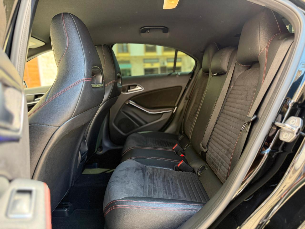 Mercedes-benz A 180 d Automatic Premium-AMG 116 CV