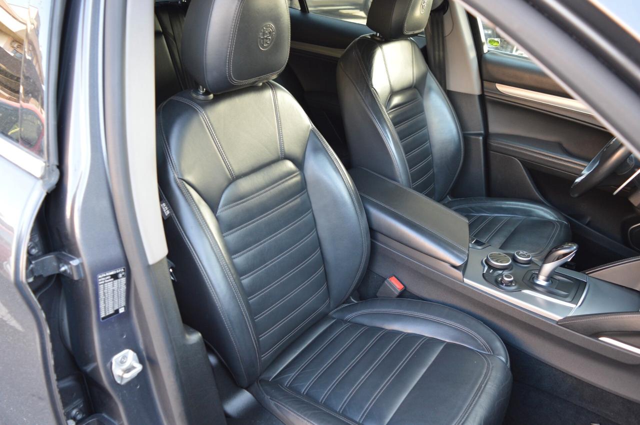 Alfa Romeo Stelvio 2.2 Turbodiesel 210 CV AT8 Q4 Executive