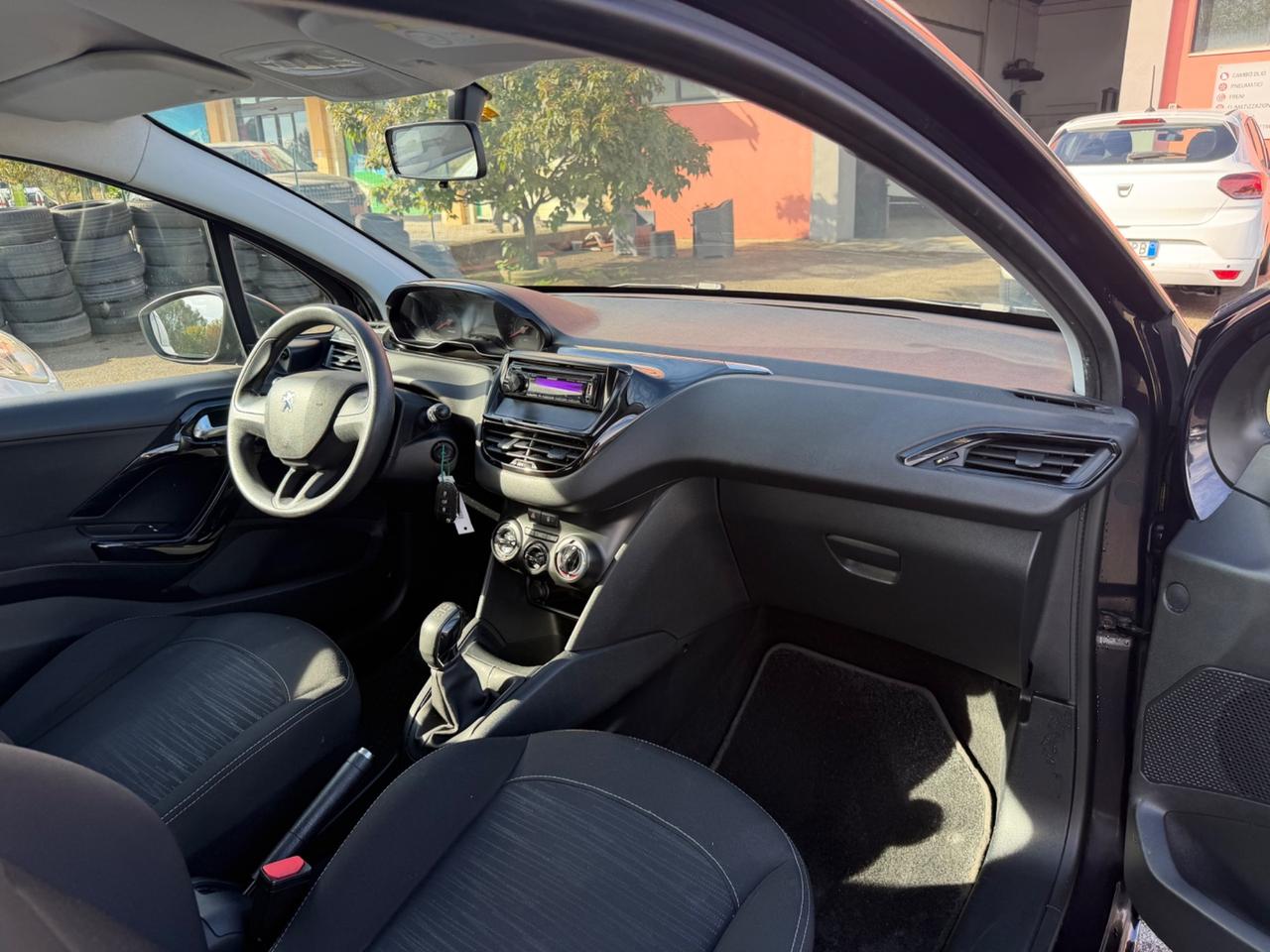 Peugeot 208 1.4 HDi 68 CV 3 porte Access