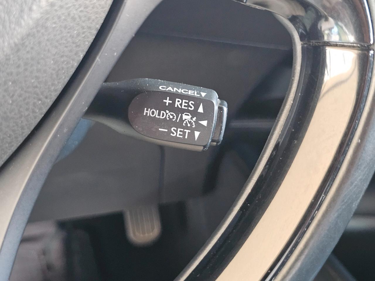 Toyota C-HR 1.8 Hybrid E-CVT Business