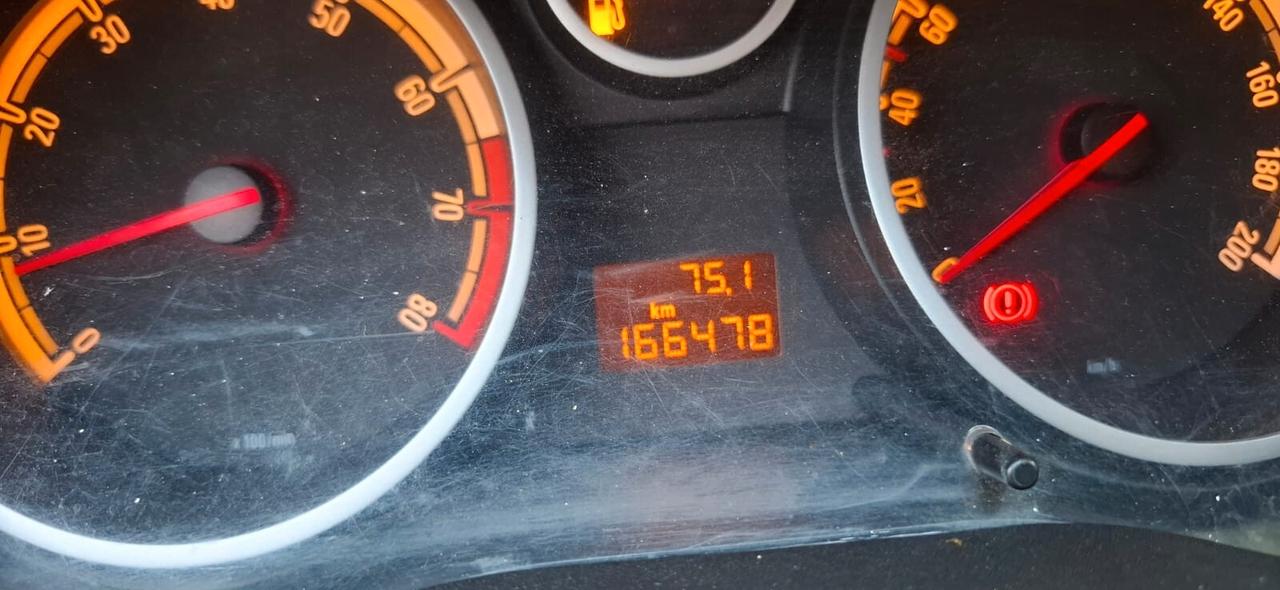 Opel Corsa 1.2 5 porte Sport