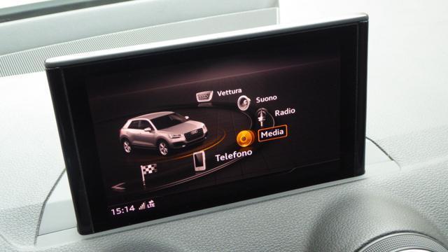 AUDI Q2 35 TDI quattro S-Tronic