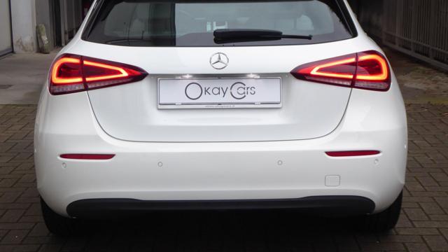 MERCEDES-BENZ A 180 d Automatic Business