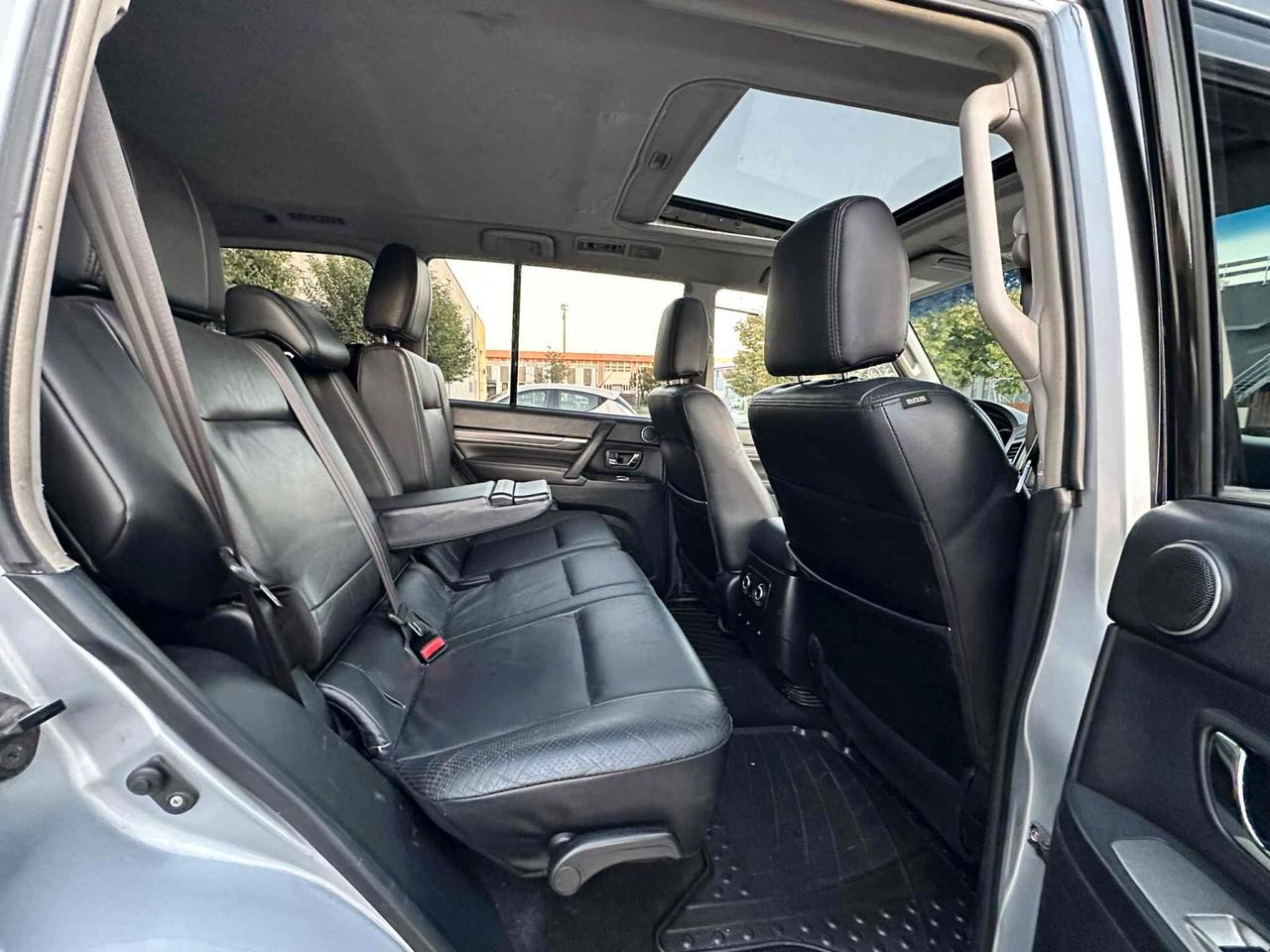 Mitsubishi Pajero 3.2d-7Posti-Autocarro-Navi,Pelle,Tetto