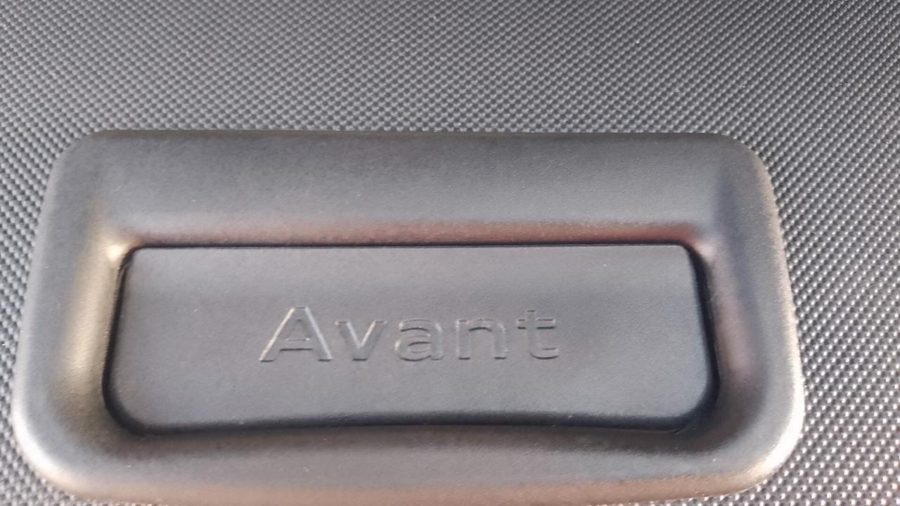 Audi A4 Avant 40 g-tron S tronic line edition 2021