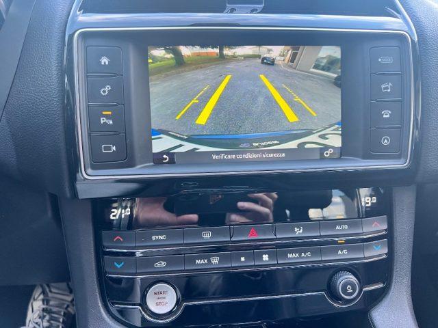 JAGUAR F-Pace 2.0 D 180 CV AWD aut. Prestige