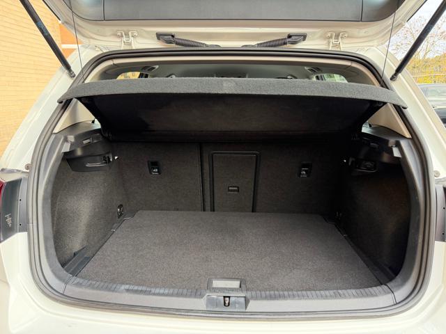 VOLKSWAGEN Golf 1.5 TSI ACT DSG Business BlueMotion NESSUN VINCOLO