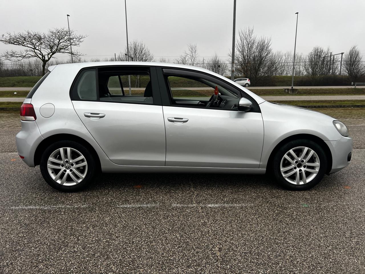 Volkswagen Golf 1.6 TDI DPF 5p. Highline