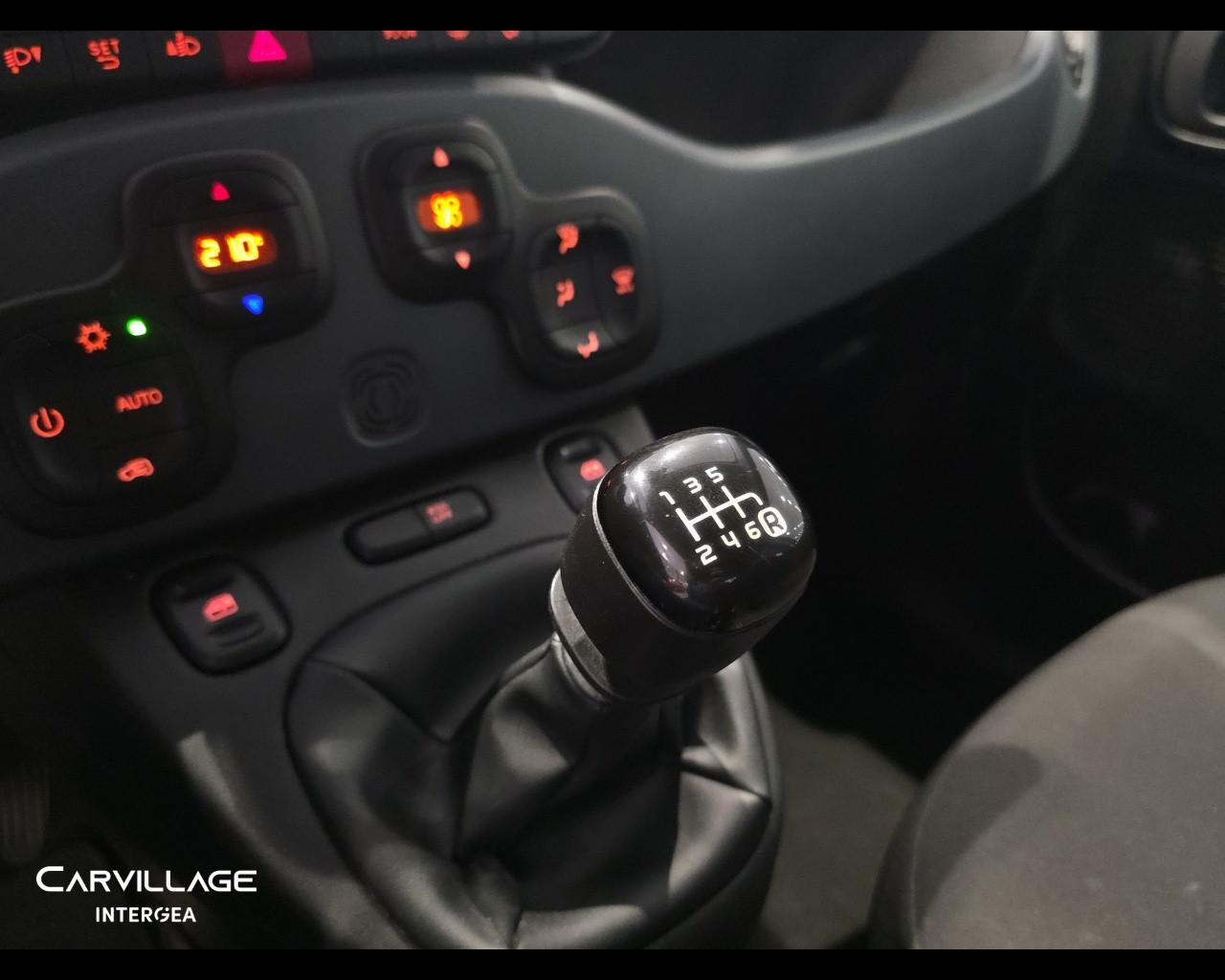 FIAT Panda 10 70 cvhybrid city cross