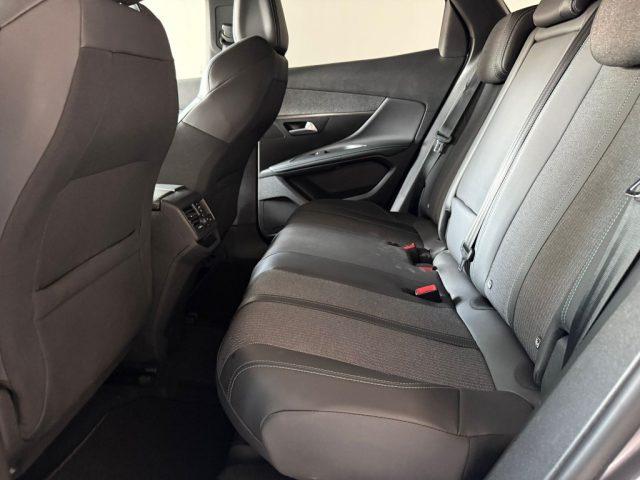 PEUGEOT 3008 PureTech Turbo 130 S&S Allure Pack