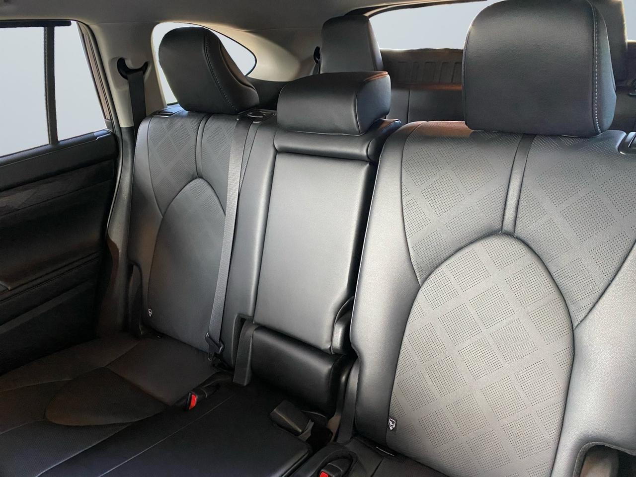 TOYOTA Highlander - Highlander 2.5h Executive e-cvt