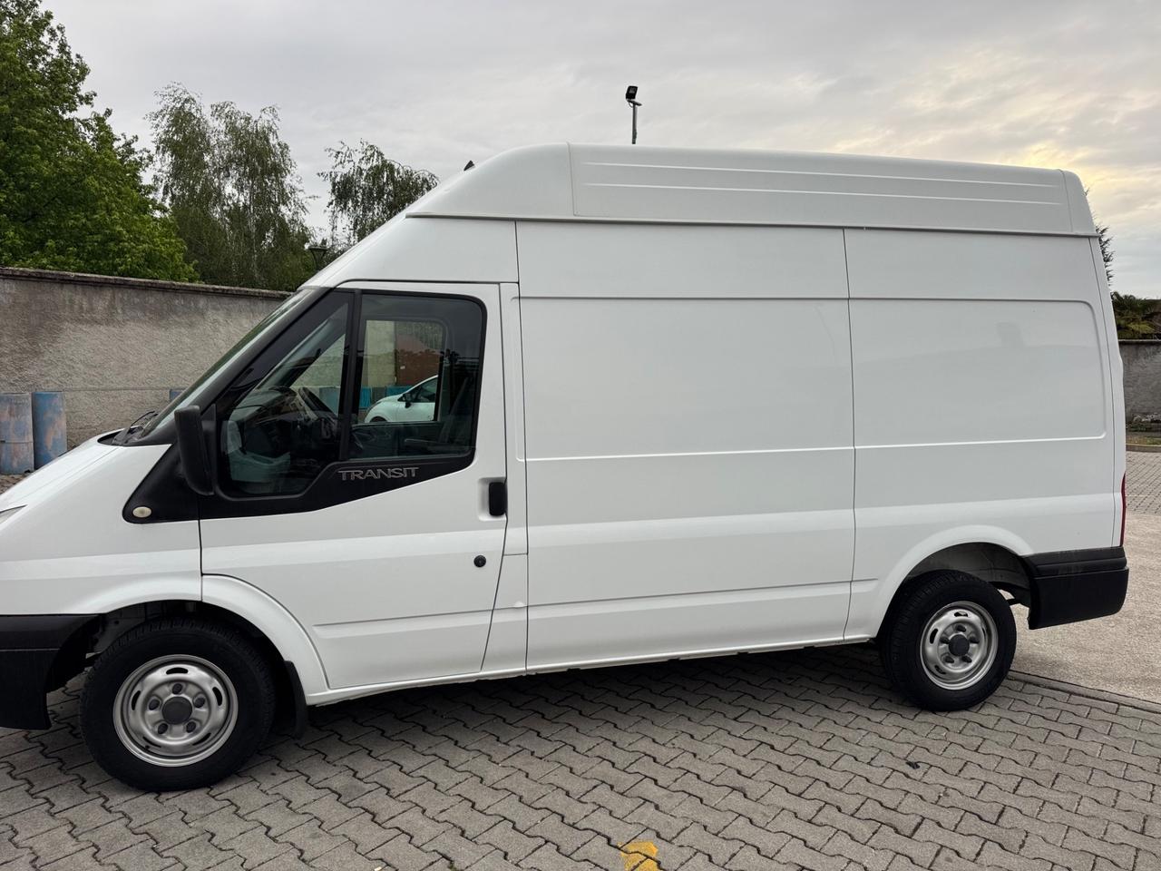 Ford 2.2 TDCI furgone tetto alto PM 37000 km