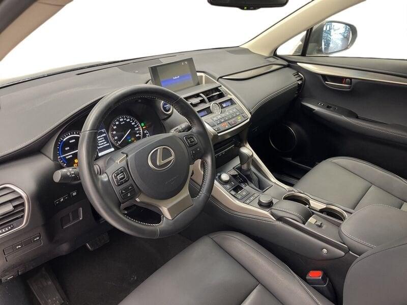 Lexus NX I 2014 300h 2.5 Executive 4wd cvt