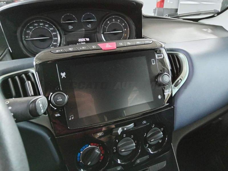 Lancia Ypsilon Ypsilon 1.0 firefly hybrid Platino s&s 70cv