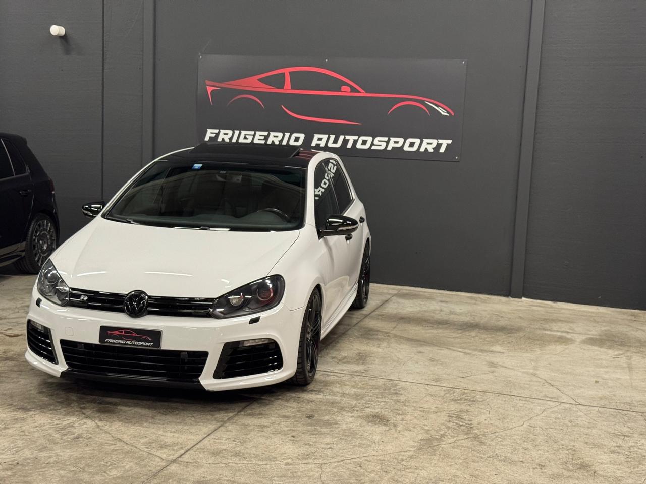 Volkswagen Golf 2.0 TSI 4mot. 5p. R