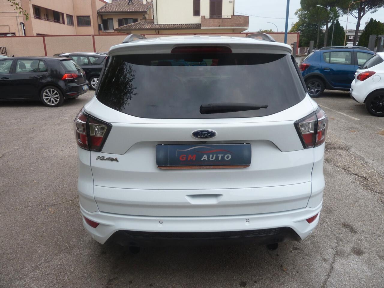 Ford Kuga 1.5 TDCI 120 CV S&S 2WD ST-Line