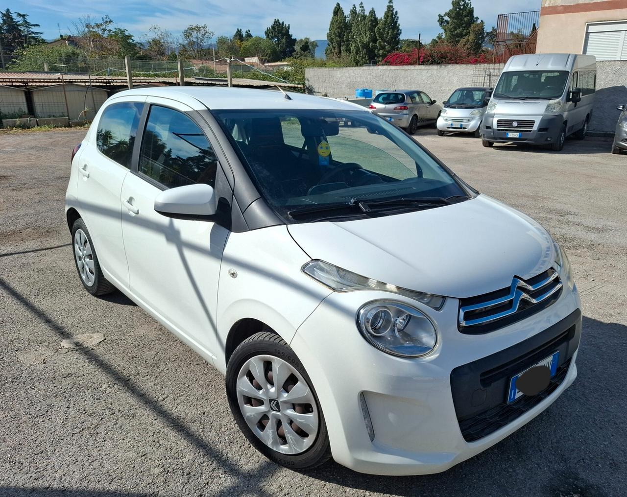 Citroen C1 PureTech 82 5 porte Shine anno 2016