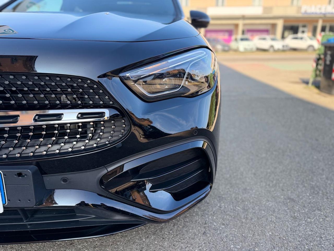 Mercedes-Benz GLA 200 AMG Line Premium GLA 2 #9504