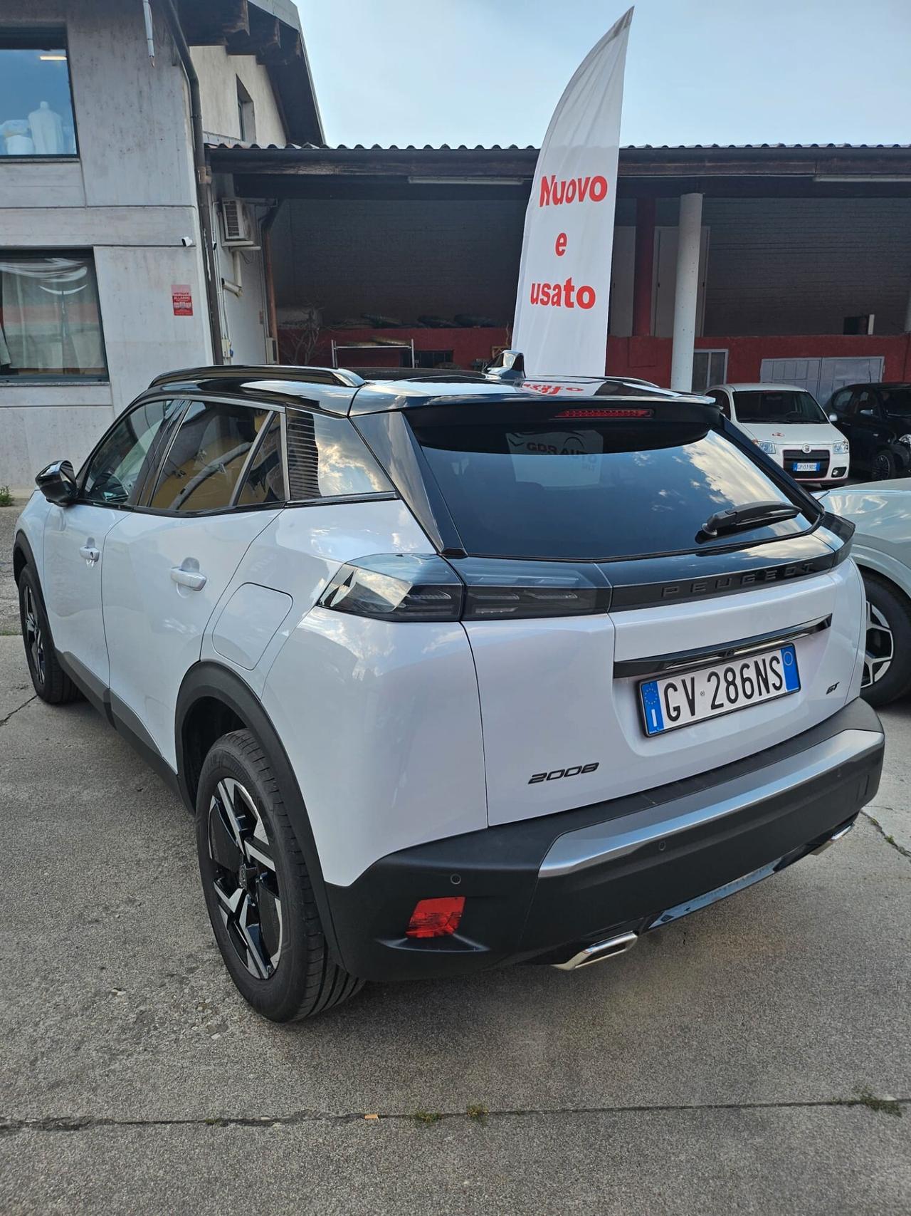 Peugeot 2008 PureTech 130 S&S EAT8 GT