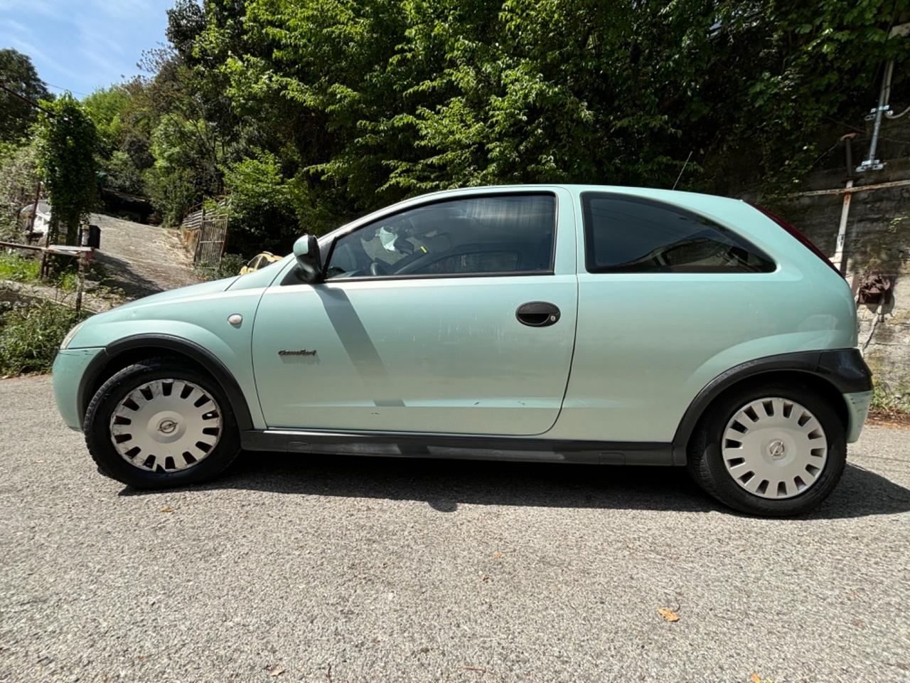 Opel Corsa 1.2i 16V cat 3 porte