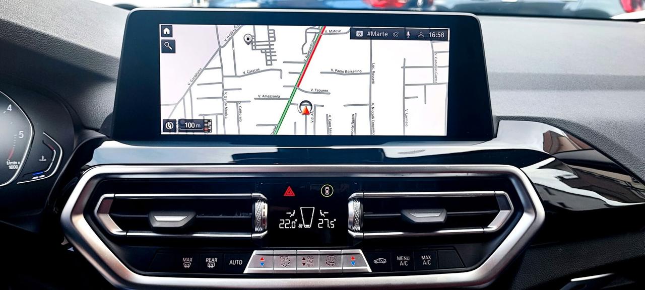 BMW X3 con telecamere perimetrali 2022